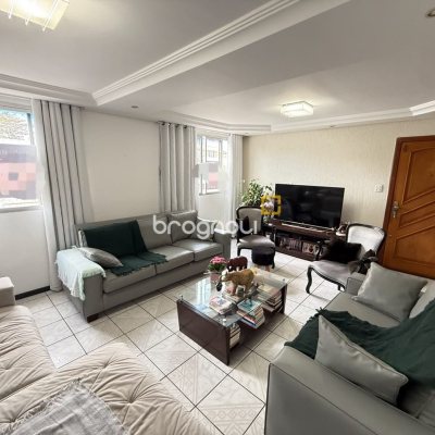 Apartamento com 108m², 3 quartos (sendo 1 suíte), 1 garagem, no bairro Abraão em Florianópolis