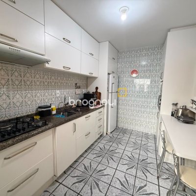 Apartamento com 108m², 3 quartos (sendo 1 suíte), 1 garagem, no bairro Abraão em Florianópolis