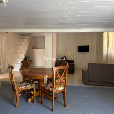 Casa com 150m², 1 quarto, 2 garagens, no bairro Jurerê em Florianópolis