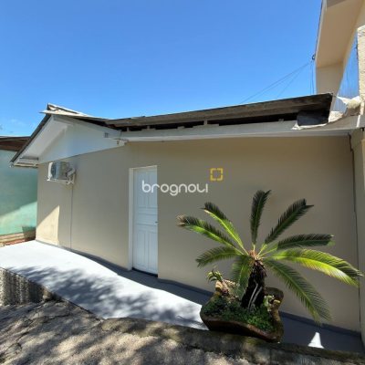 Casa com 150m², 1 quarto, 2 garagens, no bairro Jurerê em Florianópolis