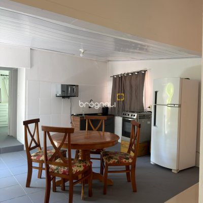 Casa com 150m², 1 quarto, 2 garagens, no bairro Jurerê em Florianópolis