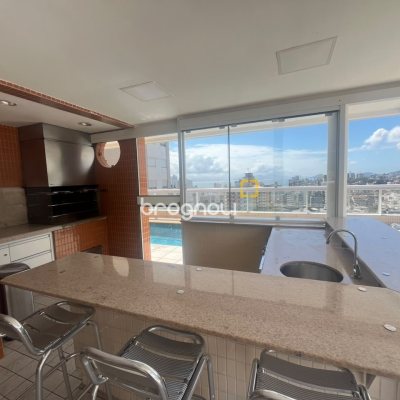 Apartamento com 65m², 2 quartos, 1 garagem, no bairro Centro em Florianópolis