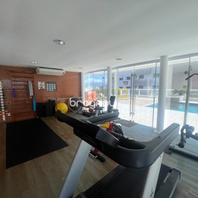 Apartamento com 65m², 2 quartos, 1 garagem, no bairro Centro em Florianópolis