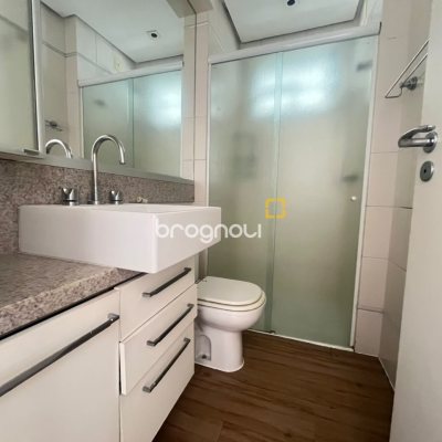 Apartamento com 65m², 2 quartos, 1 garagem, no bairro Centro em Florianópolis