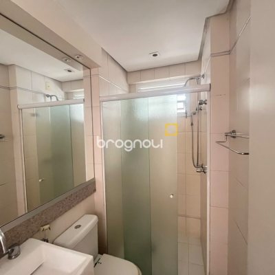 Apartamento com 65m², 2 quartos, 1 garagem, no bairro Centro em Florianópolis
