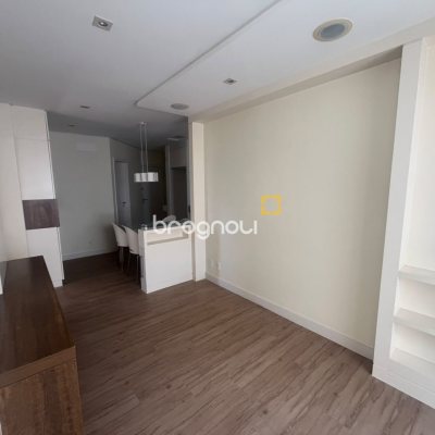 Apartamento com 65m², 2 quartos, 1 garagem, no bairro Centro em Florianópolis