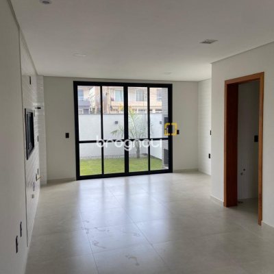 Casa com 80m², 2 quartos (sendo 2 suítes), 3 garagens, no bairro Ingleses em Florianópolis