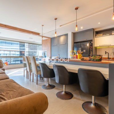 Apartamento com 114m², 4 quartos (sendo 4 suítes), 1 garagem, no bairro Jurerê em Florianópolis
