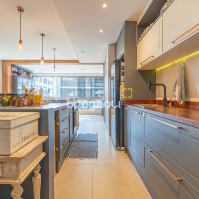 Apartamento com 114m², 4 quartos (sendo 4 suítes), 1 garagem, no bairro Jurerê em Florianópolis