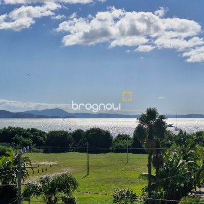 Apartamento com 114m², 4 quartos (sendo 4 suítes), 1 garagem, no bairro Jurerê em Florianópolis