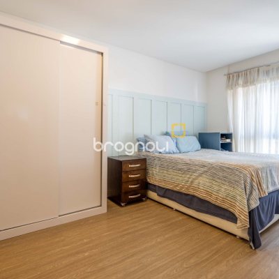 Apartamento com 114m², 4 quartos (sendo 4 suítes), 1 garagem, no bairro Jurerê em Florianópolis