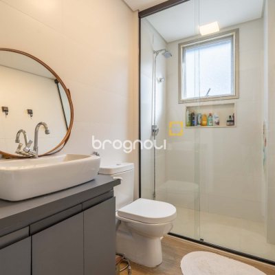 Apartamento com 114m², 4 quartos (sendo 4 suítes), 1 garagem, no bairro Jurerê em Florianópolis