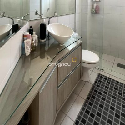 Apartamento com 58m², 2 quartos (sendo 1 suíte), 1 garagem, no bairro Saco dos Limões em Florianópolis