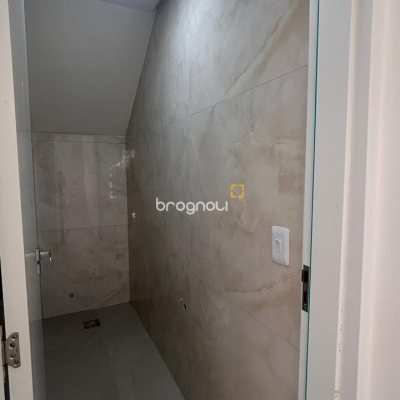 Casa com 140m², 3 quartos (sendo 1 suíte), 2 garagens, no bairro Ingleses em Florianópolis