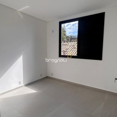 Casa com 140m², 3 quartos (sendo 1 suíte), 2 garagens, no bairro Ingleses em Florianópolis