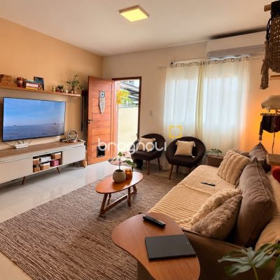 Casa com 66m², 2 quartos, 1 garagem, no bairro São João do Rio Vermelho em Florianópolis