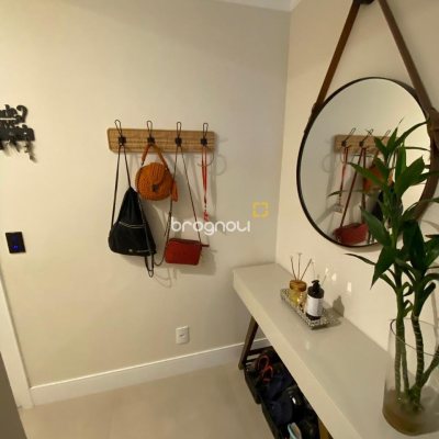 Apartamento com 118m², 3 quartos (sendo 1 suíte), 2 garagens, no bairro Ingleses em Florianópolis