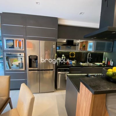 Apartamento com 118m², 3 quartos (sendo 1 suíte), 2 garagens, no bairro Ingleses em Florianópolis