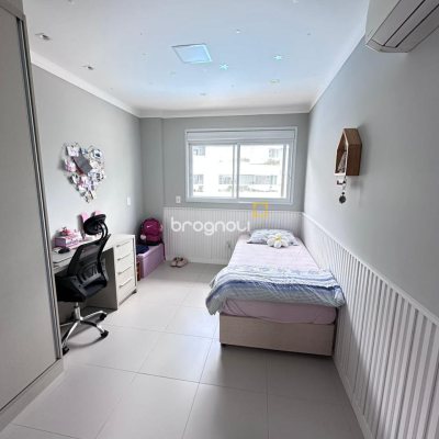Apartamento com 118m², 3 quartos (sendo 1 suíte), 2 garagens, no bairro Ingleses em Florianópolis