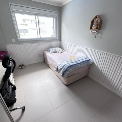 Apartamento com 118m², 3 quartos (sendo 1 suíte), 2 garagens, no bairro Ingleses em Florianópolis