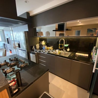 Apartamento com 118m², 3 quartos (sendo 1 suíte), 2 garagens, no bairro Ingleses em Florianópolis