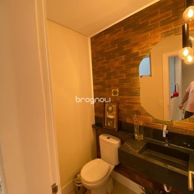 Apartamento com 118m², 3 quartos (sendo 1 suíte), 2 garagens, no bairro Ingleses em Florianópolis