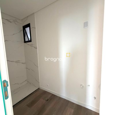 Apartamento com 62m², 2 quartos (sendo 1 suíte), 1 garagem, no bairro Santinho em Florianópolis