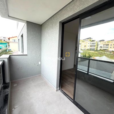 Apartamento com 64m², 2 quartos (sendo 1 suíte), 1 garagem, no bairro Santinho em Florianópolis