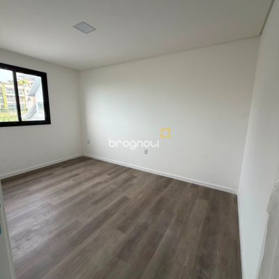 Apartamento com 57m², 2 quartos (sendo 1 suíte), 1 garagem, no bairro Santinho em Florianópolis