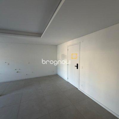 Apartamento com 69m², 2 quartos (sendo 1 suíte), 1 garagem, no bairro João Paulo em Florianópolis