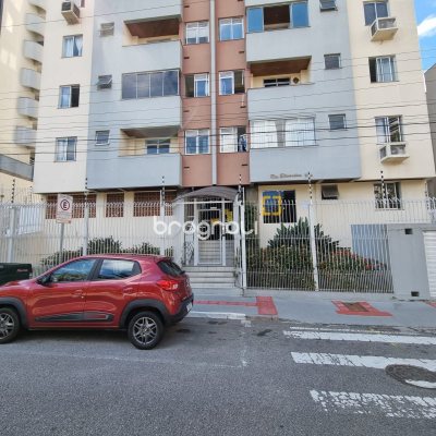 Apartamento com 51m², 2 quartos, 1 garagem, no bairro Kobrasol em São José