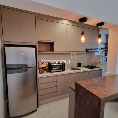 Apartamento com 51m², 2 quartos, 1 garagem, no bairro Kobrasol em São José