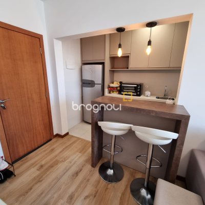 Apartamento com 51m², 2 quartos, 1 garagem, no bairro Kobrasol em São José