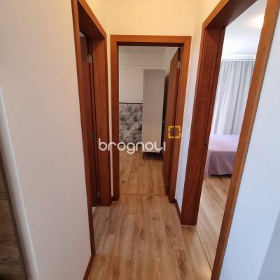 Apartamento com 51m², 2 quartos, 1 garagem, no bairro Kobrasol em São José