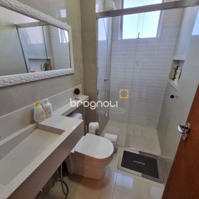 Apartamento com 51m², 2 quartos, 1 garagem, no bairro Kobrasol em São José