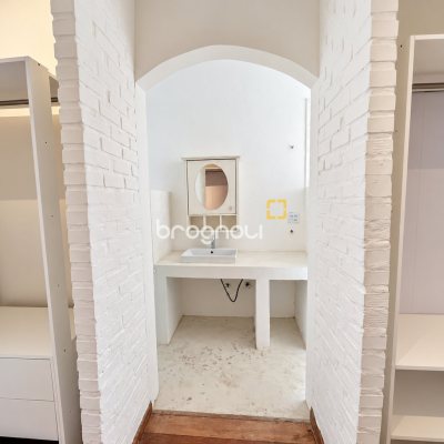 Casa com 180m², 3 quartos (sendo 3 suítes), 2 garagens, no bairro Campeche em Florianópolis