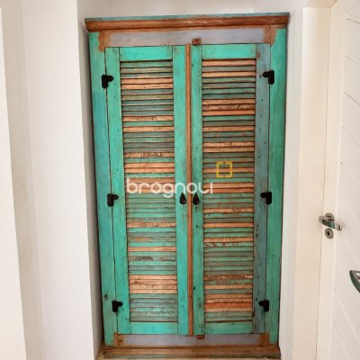 Casa com 180m², 3 quartos (sendo 3 suítes), 2 garagens, no bairro Campeche em Florianópolis