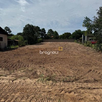 Terreno com 1000m², no bairro São João do Rio Vermelho em Florianópolis