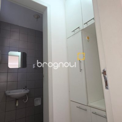 Sala com 25m², 1 garagem, no bairro Trindade em Florianópolis