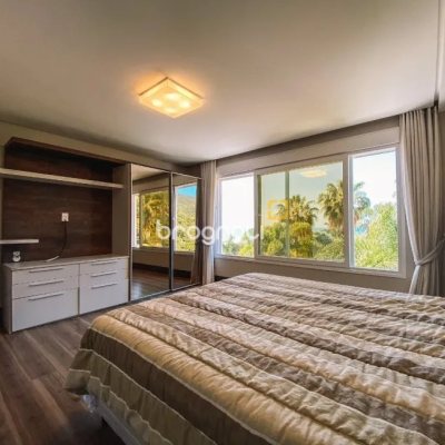 Casa com 1097m², 6 quartos (sendo 6 suítes), 8 garagens, no bairro Praia Brava em Florianópolis