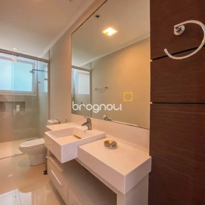 Casa com 1097m², 6 quartos (sendo 6 suítes), 8 garagens, no bairro Praia Brava em Florianópolis