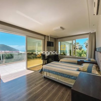 Casa com 1097m², 6 quartos (sendo 6 suítes), 8 garagens, no bairro Praia Brava em Florianópolis
