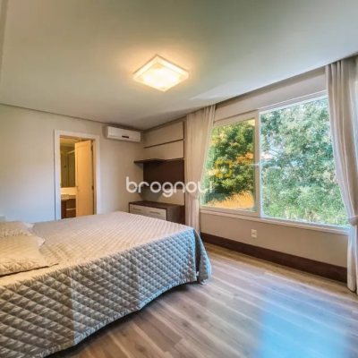 Casa com 1097m², 6 quartos (sendo 6 suítes), 8 garagens, no bairro Praia Brava em Florianópolis