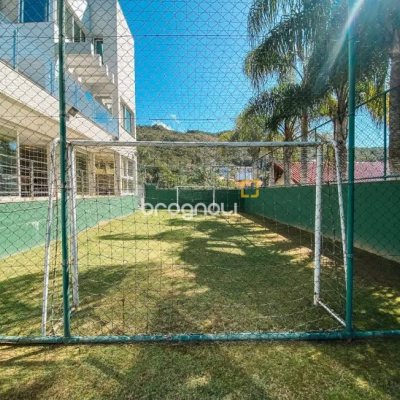 Casa com 1097m², 6 quartos (sendo 6 suítes), 8 garagens, no bairro Praia Brava em Florianópolis