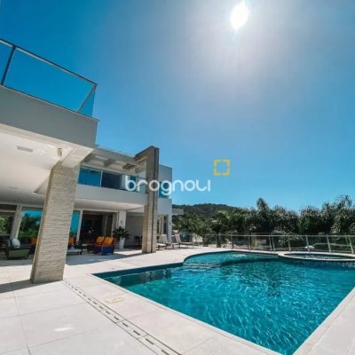 Casa com 1097m², 6 quartos (sendo 6 suítes), 8 garagens, no bairro Praia Brava em Florianópolis