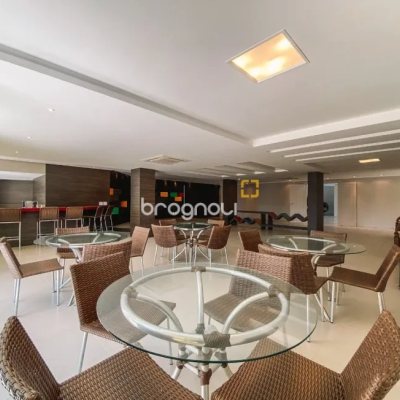 Casa com 1097m², 6 quartos (sendo 6 suítes), 8 garagens, no bairro Praia Brava em Florianópolis