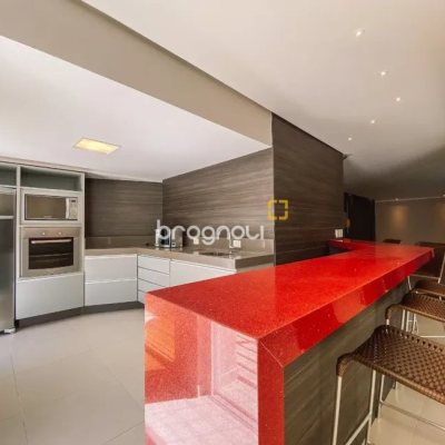 Casa com 1097m², 6 quartos (sendo 6 suítes), 8 garagens, no bairro Praia Brava em Florianópolis