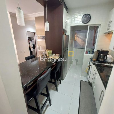 Apartamento com 57m², 2 quartos, 1 garagem, no bairro Itacorubi em Florianópolis
