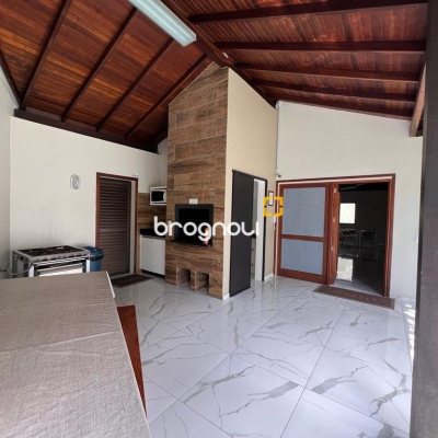 Apartamento com 57m², 2 quartos, 1 garagem, no bairro Itacorubi em Florianópolis