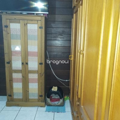 Casa com 200m², 3 quartos (sendo 1 suíte), 2 garagens, no bairro Campeche em Florianópolis